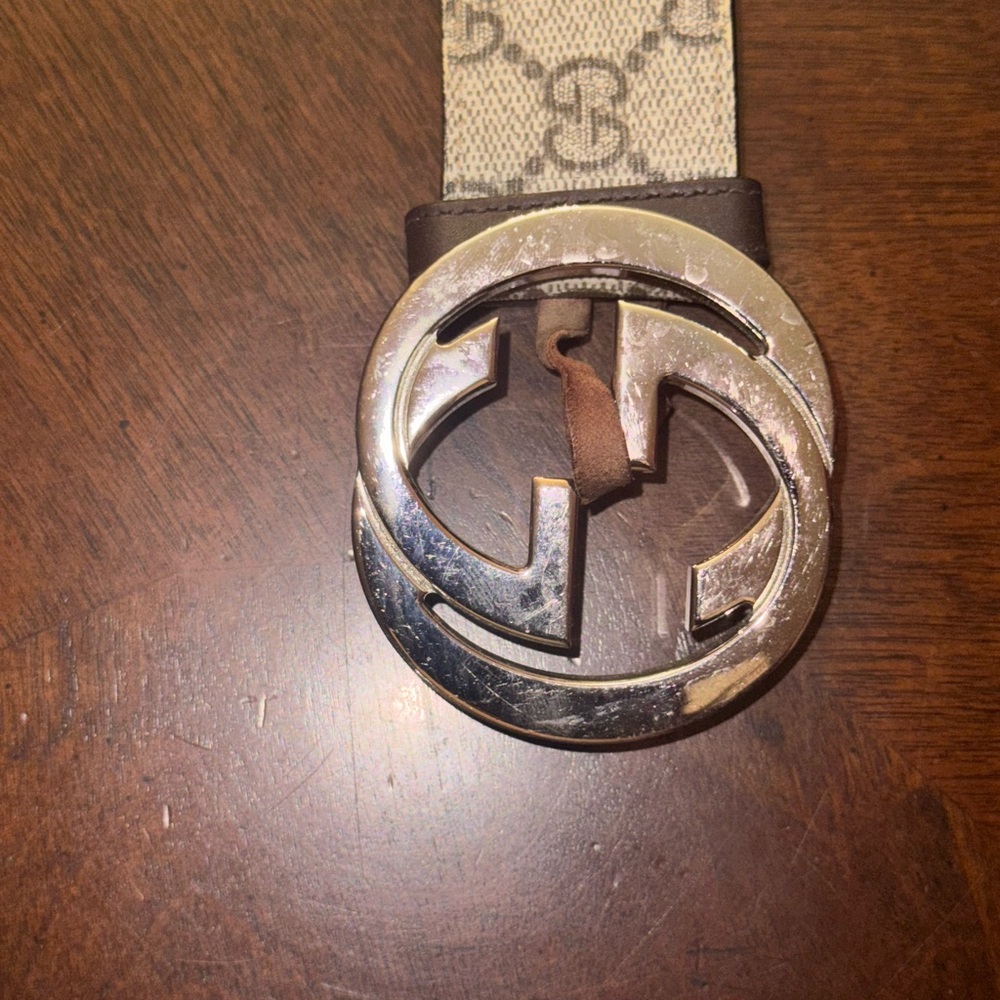 Beige Gucci belt with double g pattern - Picture 3 of 5